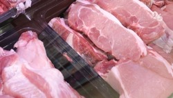 Ветеринар из КЧР оформил сертификаты на 212 кг мяса неизвестного происхождения 